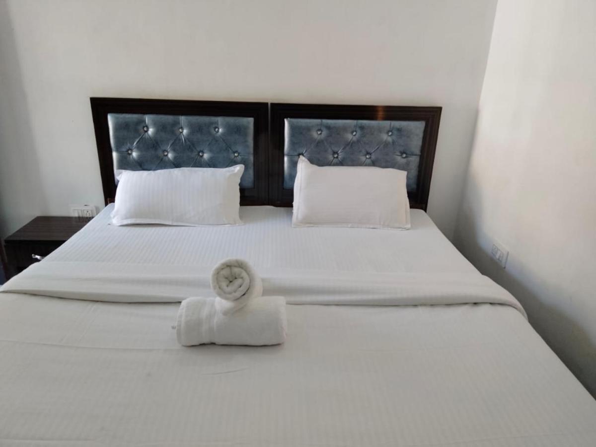 Hotel Paradise Palm Ришикеш Экстерьер фото